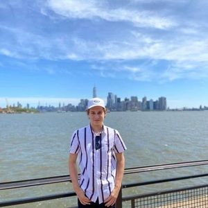 Meet your Posher, Edouard